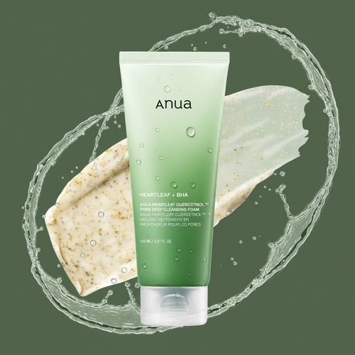 Anua Heartleaf Quercetinol Pore Deep Cleansing Foam with water splashes